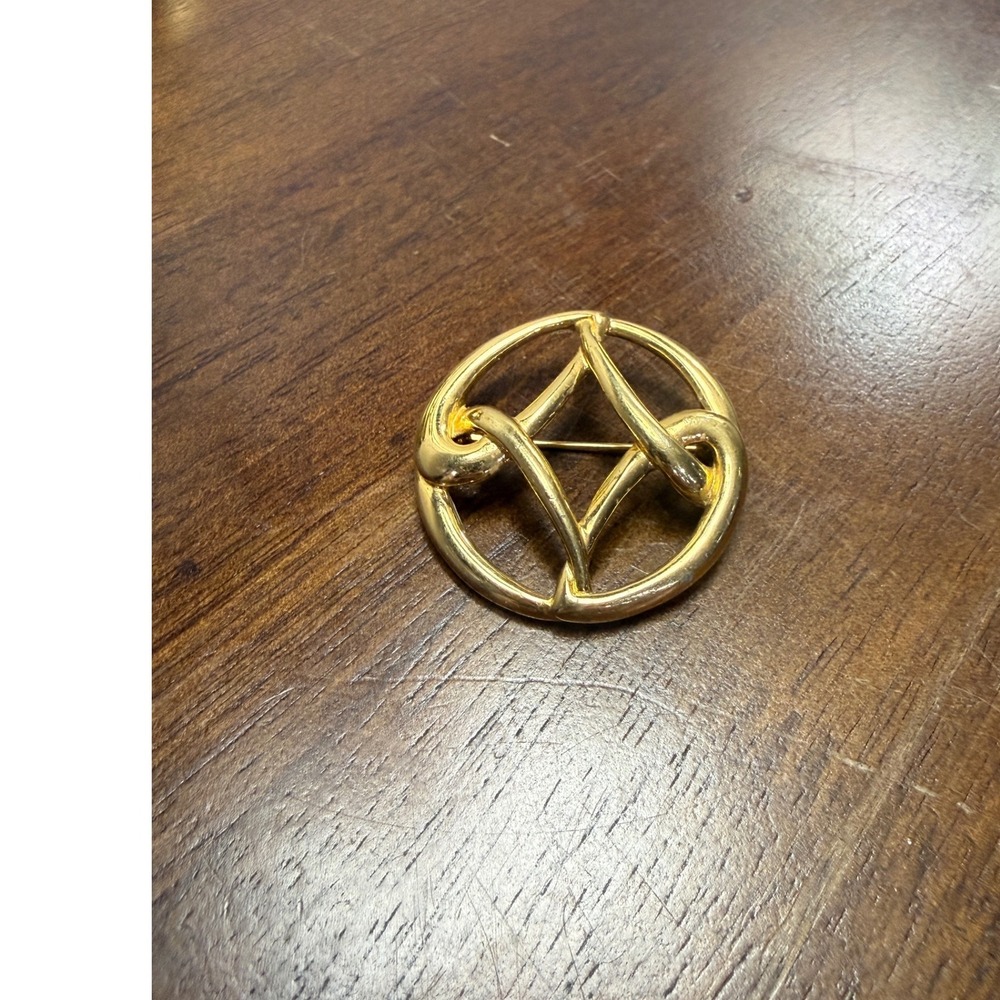 Vintage Monet Gold Tone Openwork Circle Brooch Geometric Pin Signed